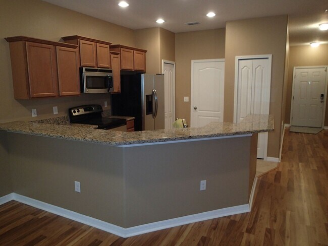 Building Photo - 6348 Linda Lou Ln