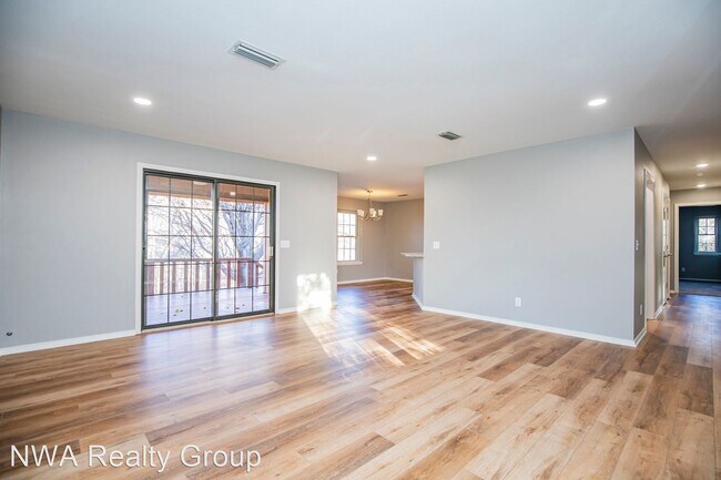 Building Photo - 3 br, 2 bath House - 19 Hebrides Drive