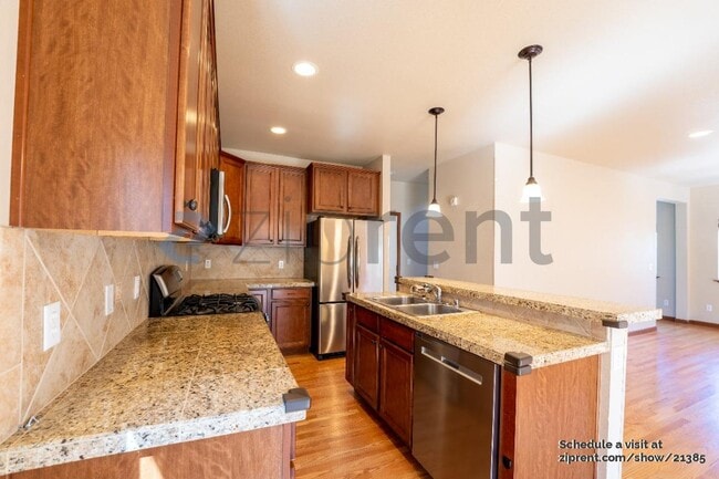 Building Photo - 19505 25th Dr SE