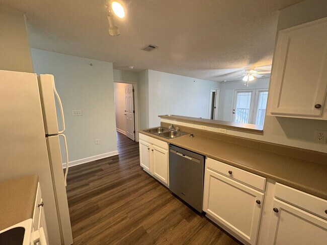 Foto del edificio - 731 Harts Cove Way