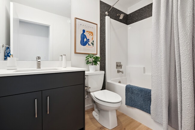 Building Photo - Linden Park at Erin Ridge North