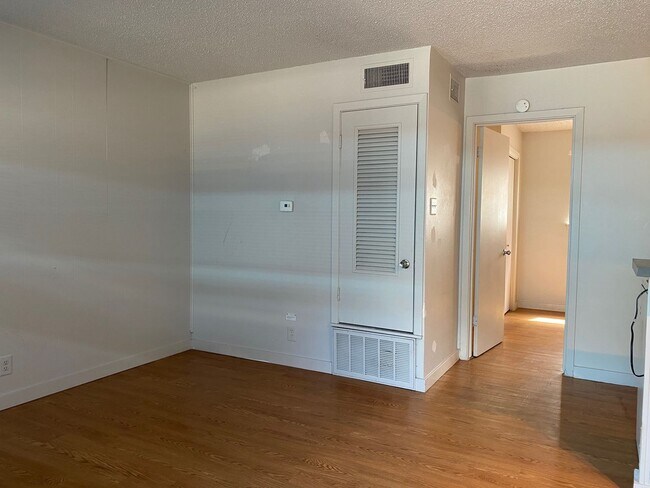 Foto del edificio - Affordable Hyde Park Living in Prime Central Austin Location