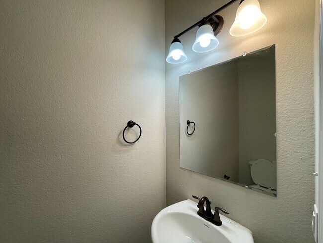 Foto del edificio - Townhome for rent