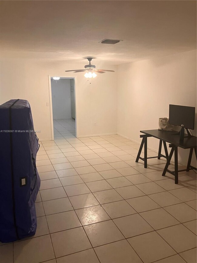 Building Photo - 10901 SW 78th Ave