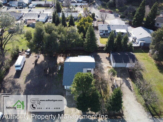 Foto del edificio - 3 br, 2 bath House - 1701 Victor Ave