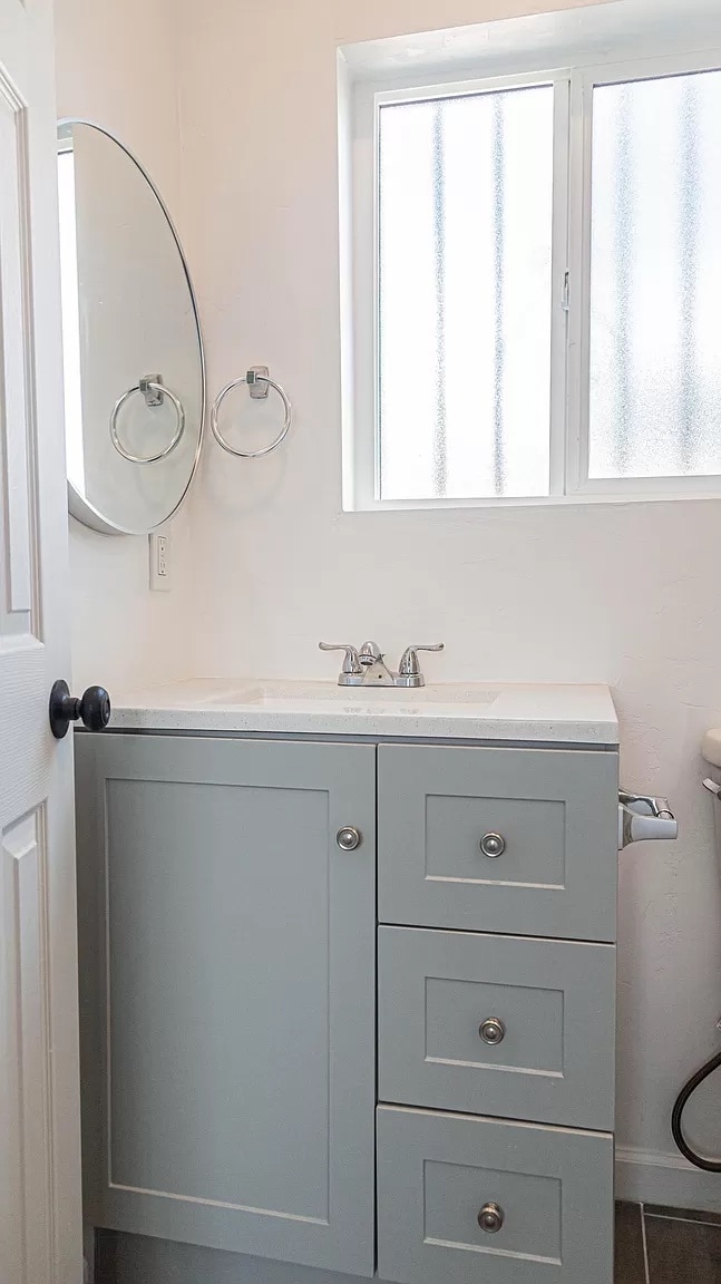 Building Photo - 513 W 41st St
