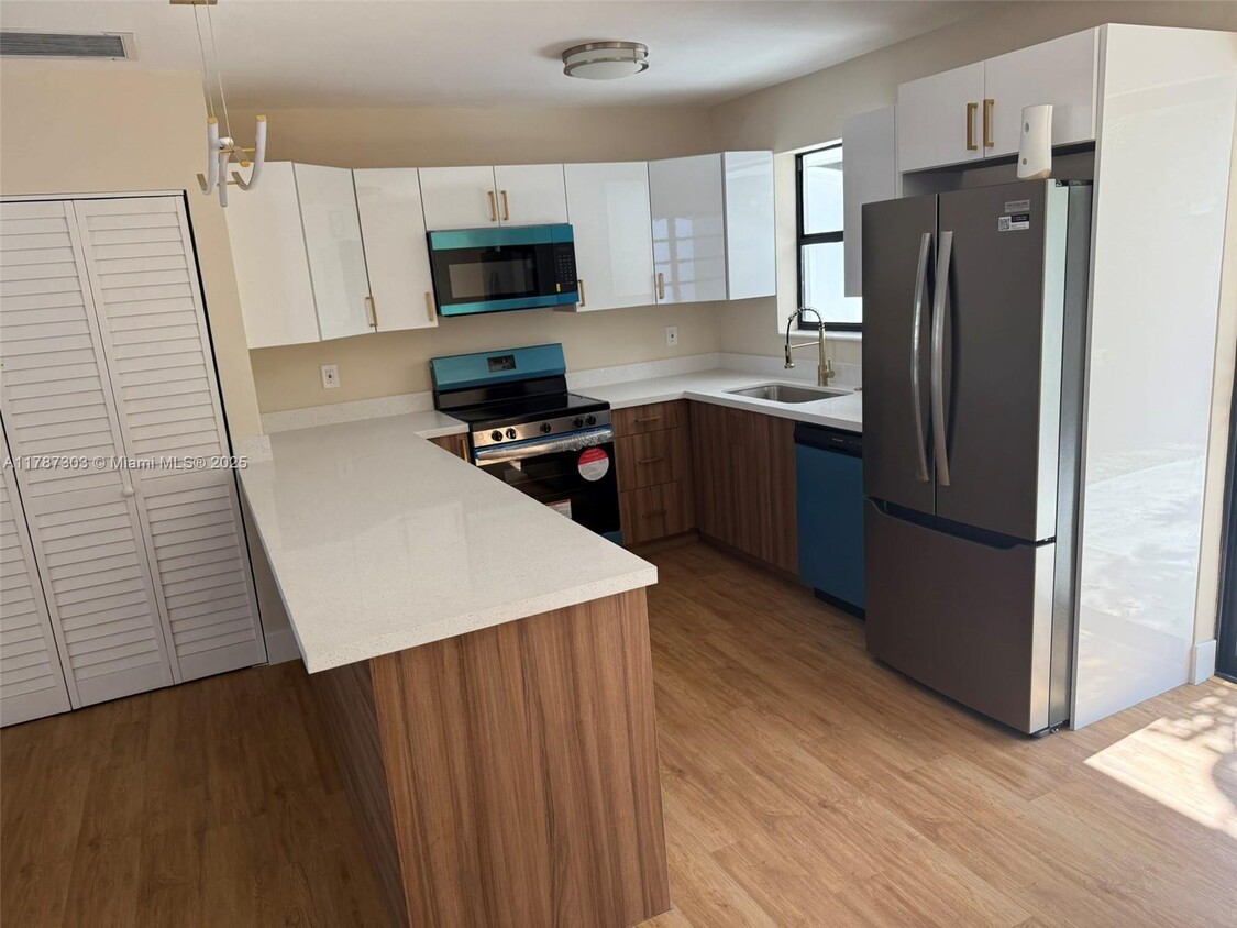 Foto principal - 750 S 61st Terrace