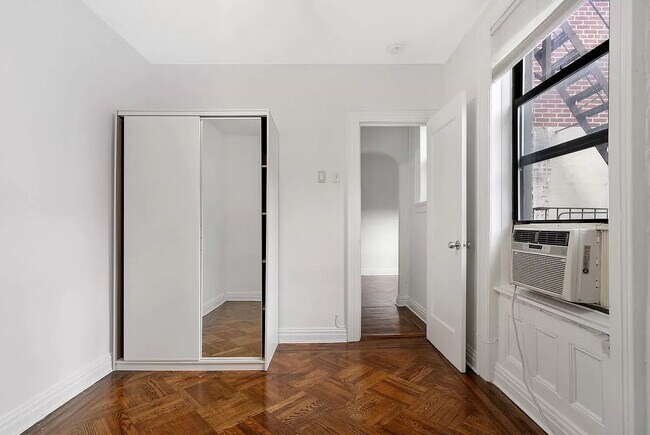 Building Photo - 135 Prospect Park W