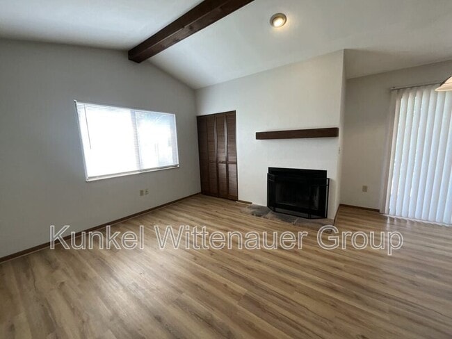 Building Photo - 225 Eagle Ridge