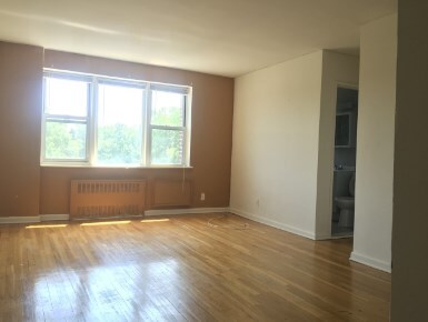 Primary Photo - 675 McLean Ave