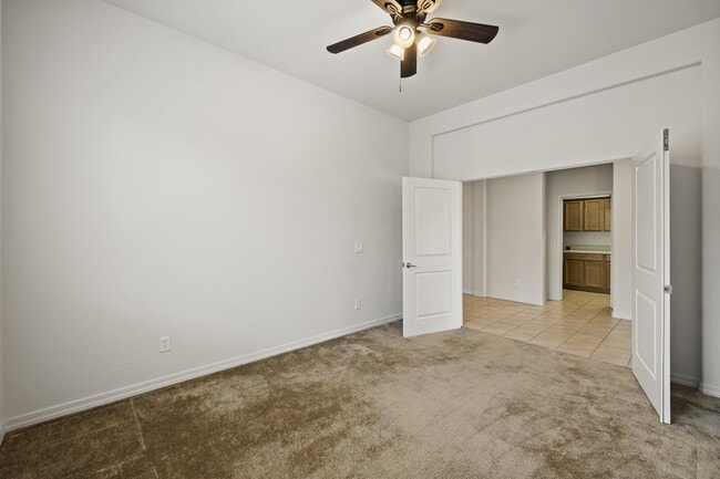 Building Photo - 6822 Claret Dr