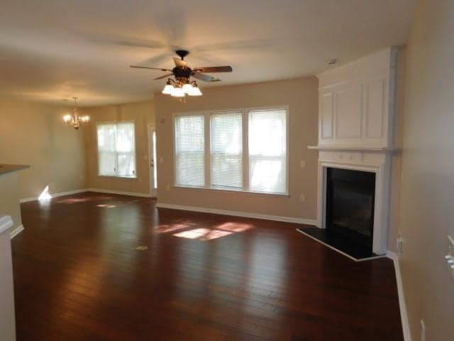 Building Photo - 3286 Welmingham Dr SW