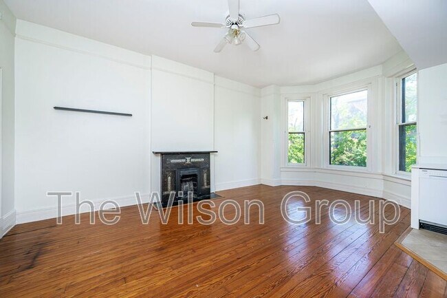 Foto del edificio - 1007 W Franklin St