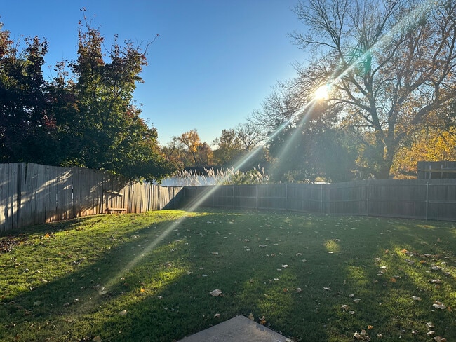 Spectacular water view! - 1004 Shadowlake Rd