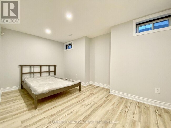Building Photo - 4878 Rosebush Rd