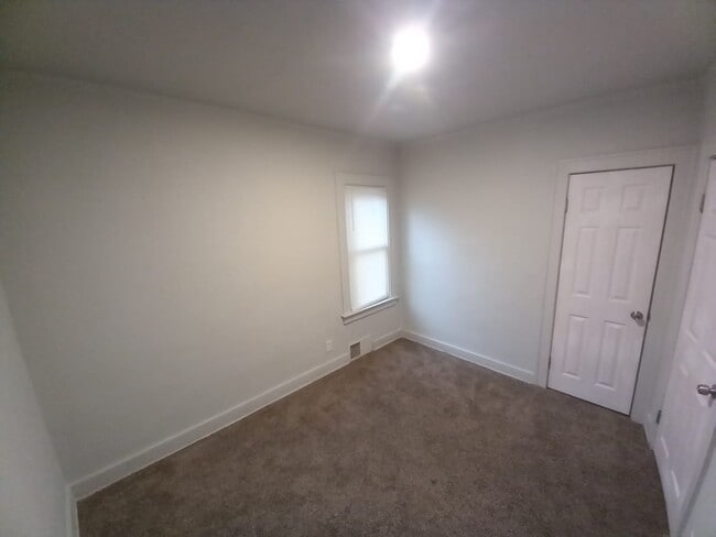 Building Photo - 14849 Lesure St