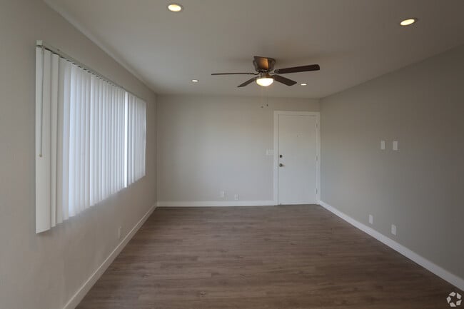 Living space - The Hamilton Apartments