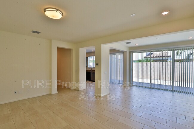 Foto del edificio - 3113 S Scarlet Ln