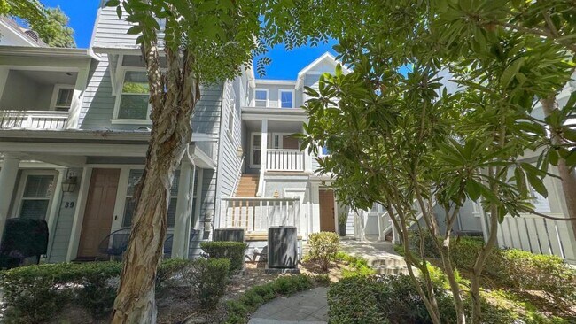 Building Photo - 37 Hinterland Way