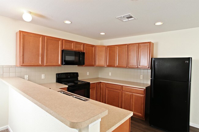 Foto del edificio - 704 Cottonwood Crossing DR