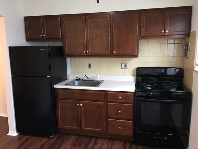 Foto del edificio - 8518 Titchfield Ct