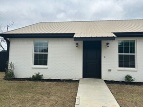 Building Photo - 3991 Byrd Ln