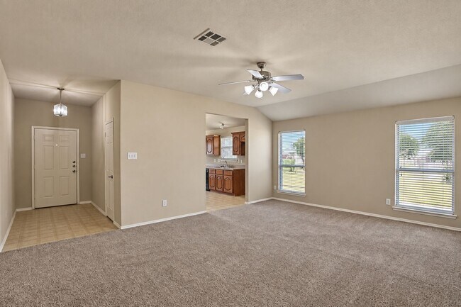 Building Photo - 117 Stoney Creek Ln