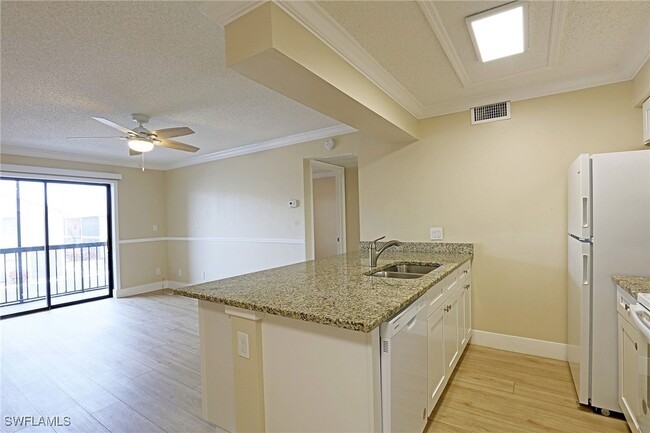 Foto del edificio - 5319 Summerlin Rd