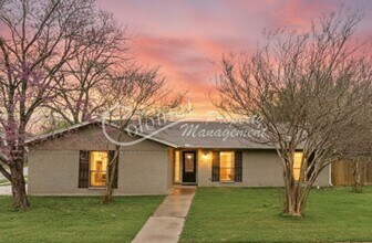 Building Photo - 1901 Hooper St