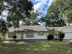 Building Photo - 1744 SE 39th Terrace