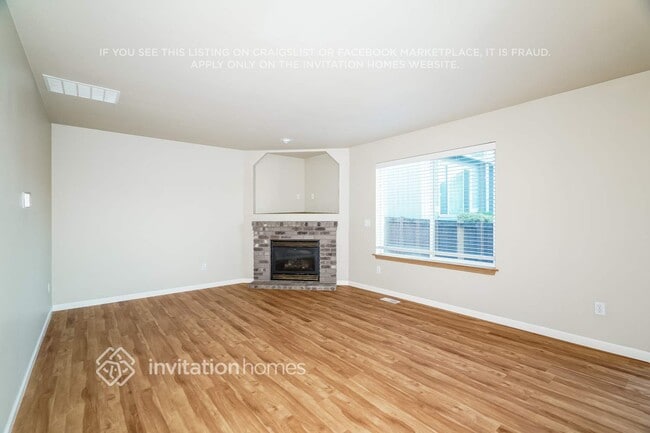 Building Photo - 9006 174 St Ct E