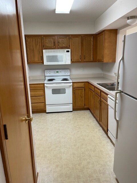 Foto del edificio - 2724 Coralberry Ct