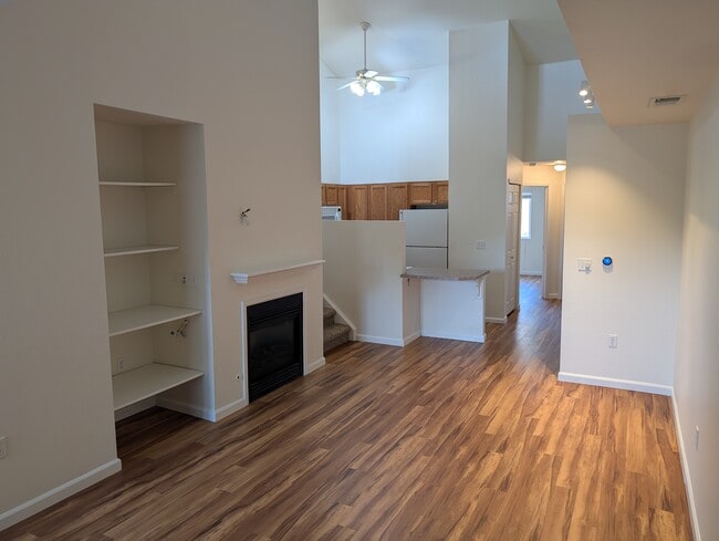 Building Photo - 18151 E Flora Pl