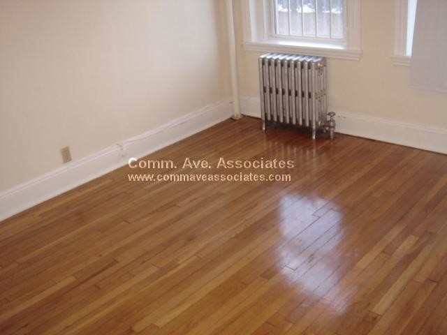 Primary Photo - 127 Washington St