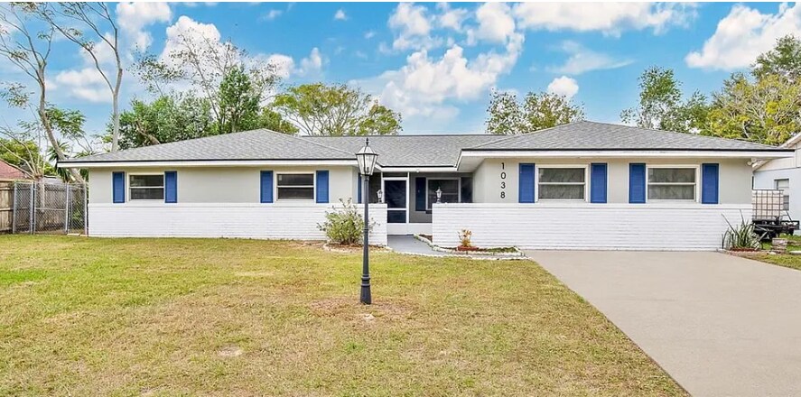 Foto principal - 1038 E Hancock Dr