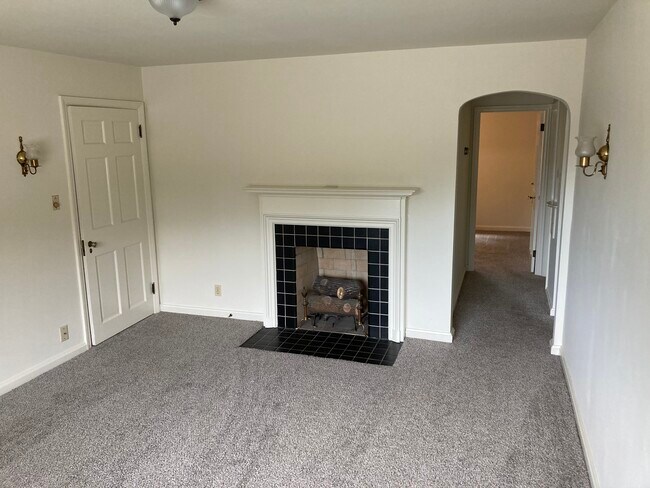 Living Room - 6307 Montgomery Rd