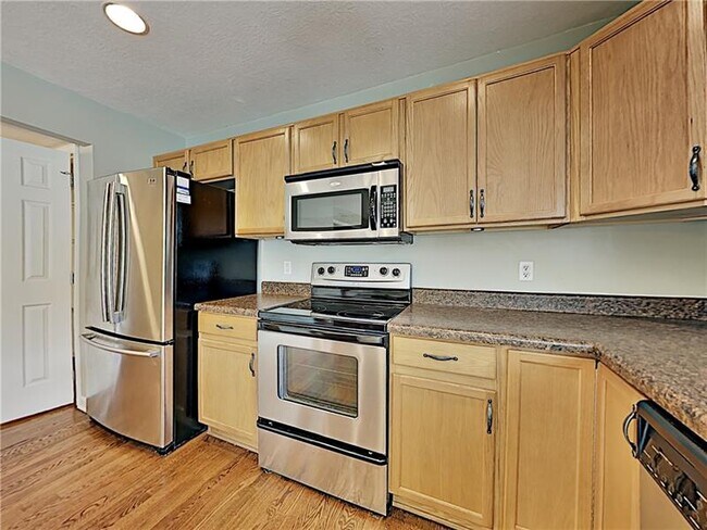 Building Photo - 305 Marshall Heights Dr
