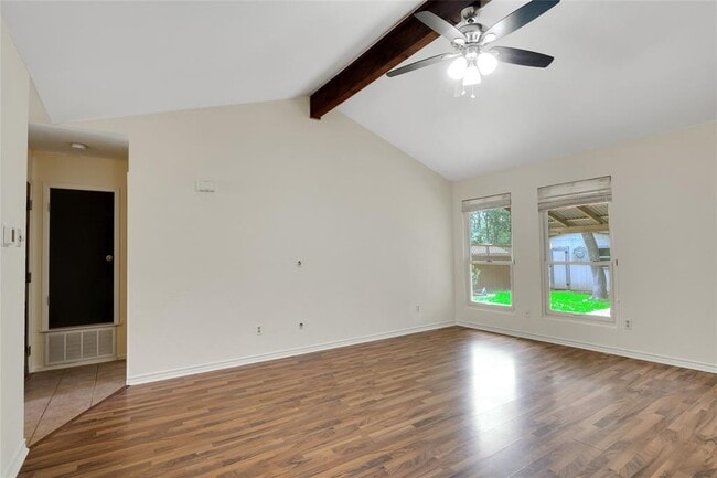 Building Photo - 616 Russet Valley Dr