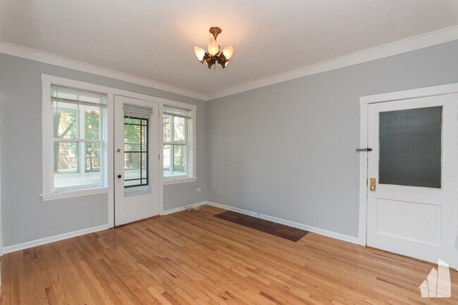 Building Photo - 3801 N Seeley Ave