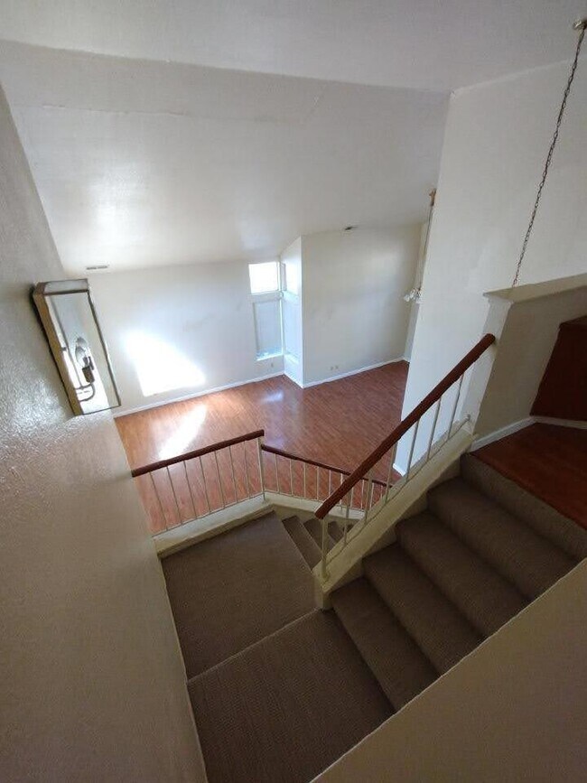 Building Photo - 5012 Rodeo Cir