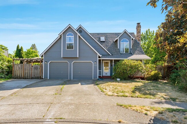 Foto del edificio - Comfortable 4-bdrm/2.5-bath home in Hillsb...