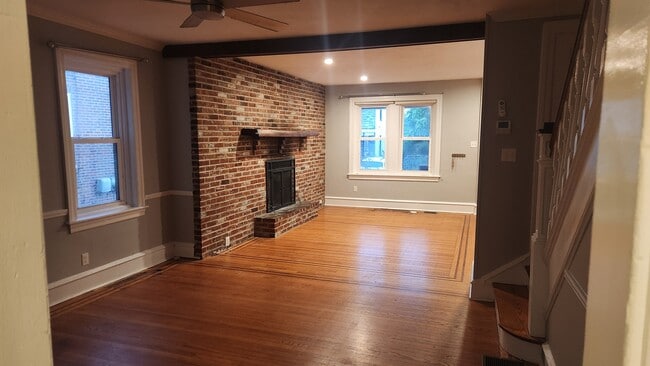 Building Photo - 417 Llanerch Ave