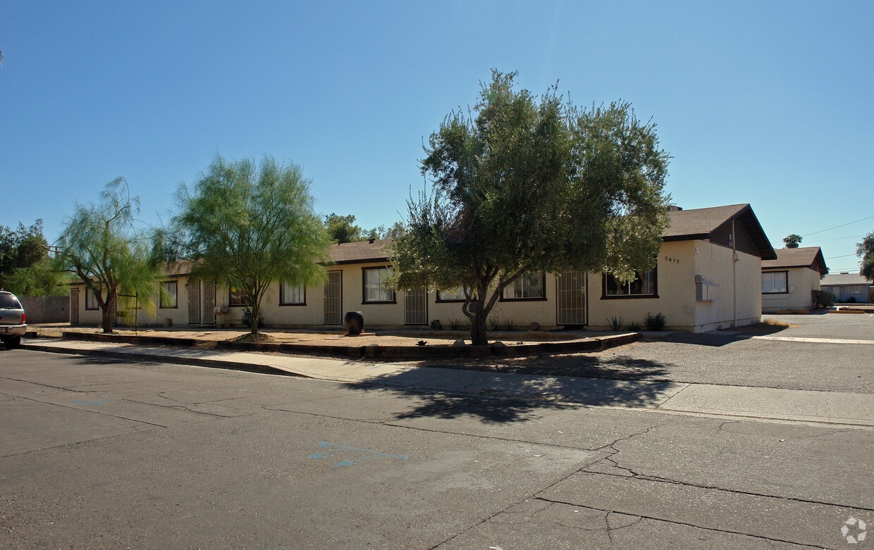 Primary Photo - Wallace Avenue Apartments