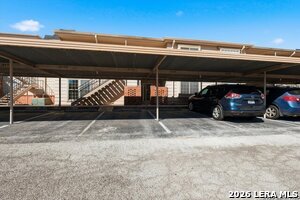 Foto del edificio - 7500 Callaghan Rd
