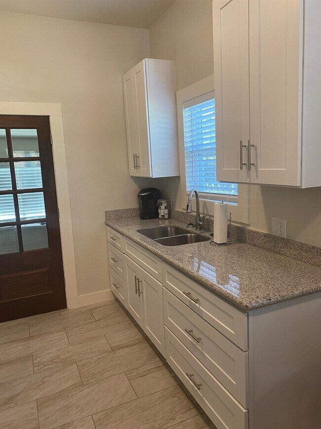 Foto del edificio - 2708 Winbern St