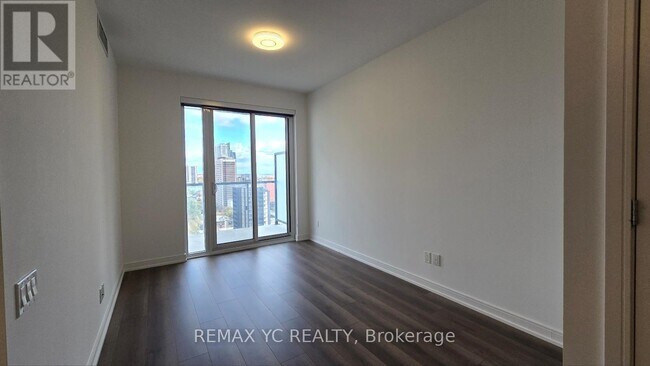 Photo du bâtiment - 3 Gloucester St