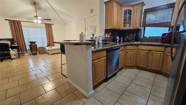 Foto del edificio - 4092 NW 87th Ave