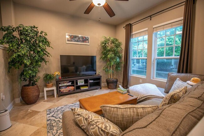 Foto del edificio - 3900 Threadgill St