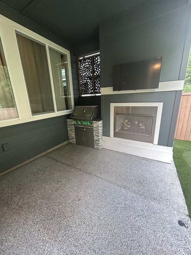 Foto del edificio - Spacious 4 Bed / 3.5 Bath Home in Easton C...