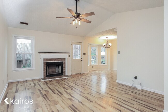 Building Photo - 255 Fading Trail Ln